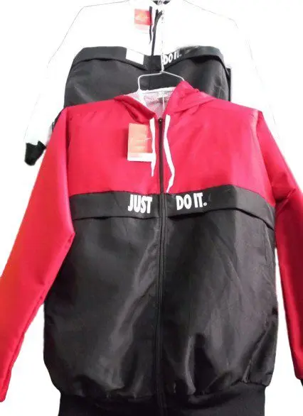 campera-rompeviento-de-hombre.webp