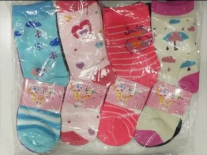 docena-medias-de-nena-6-a-8-anos.webp