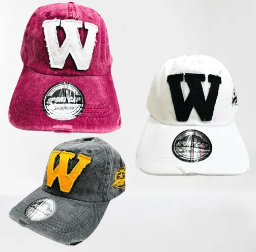 gorra-vintage-surtidas-estampas-de-mujer.webp