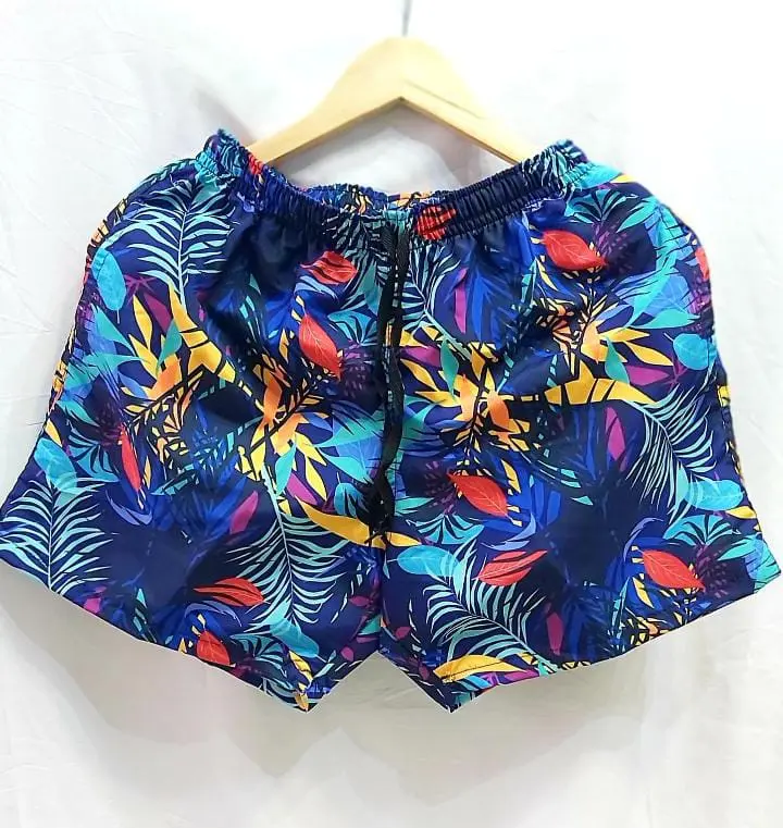 short-de-bano-estampado.webp