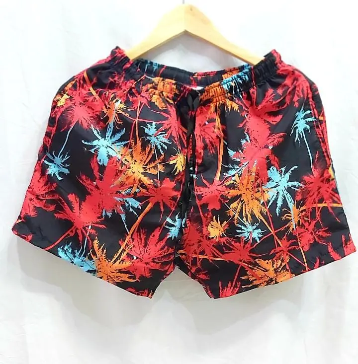 short-de-bano-estampado.webp